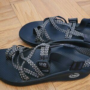 Chaco, Dual Adjustable Strap Sandal with toe strap, Women's 7, Black